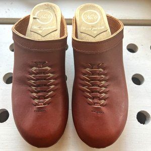 No. 6 Store Low Heel Woven Clog in Bourbon Leather - Size 8.5-9